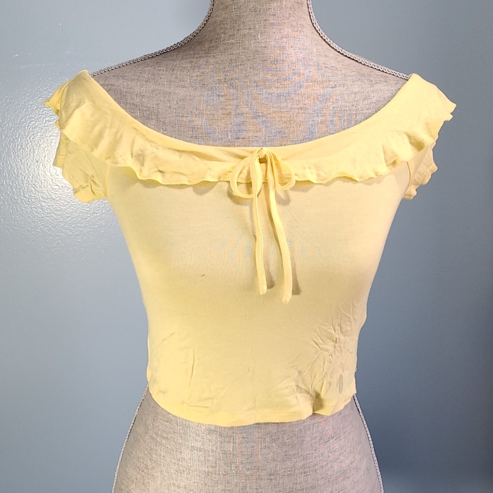 PacSun Me to We Yellow Off Shoulder Ruffle Crop Top Size Small NWT